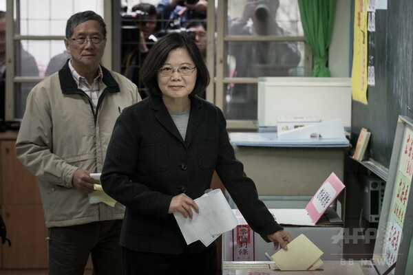 ３候補が投票＝「結果に自信」「投票を期待」－台湾総統選