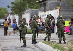 メキシコ議会、軍の警察活動合法化を審議 虐待の正当化懸念広がる メキシコ議会、軍の警察活動合法化を審議 虐待の正当化懸念広がる