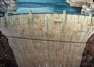 池や湖からの水の蒸発、クリーンエネルギー資源となるか 米研究 池や湖からの水の蒸発、クリーンエネルギー資源となるか 米研究