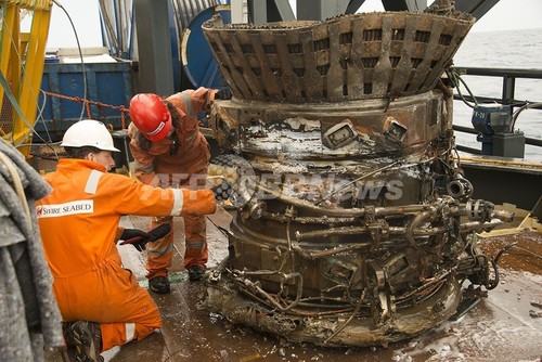 アポロ11号のエンジン、アマゾンCEOのチームが回収に成功