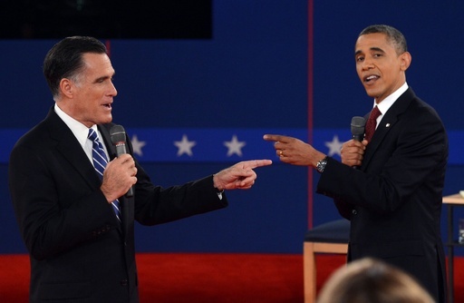 感情あらわに両候補が激論、米大統領選第2回討論会