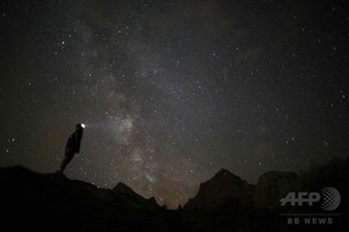 流星群に未知の小惑星か、地球衝突の危機高まる チェコ研究 流星群に未知の小惑星か、地球衝突の危機高まる チェコ研究