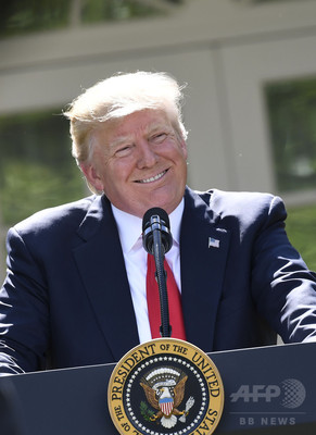 トランプ氏の謎の単語「covfefe」 スウェーデンの企業家が商標権出願 トランプ氏の謎の単語「covfefe」 スウェーデンの企業家が商標権出願