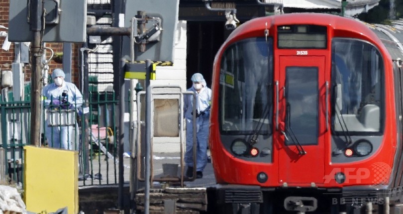 英地下鉄爆発、ウェールズでさらに男2人逮捕 容疑者は計5人に 英地下鉄爆発、ウェールズでさらに男2人逮捕 容疑者は計5人に