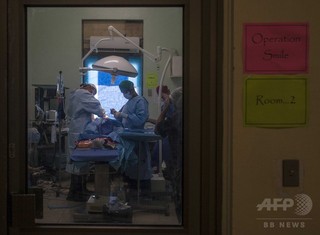 C型肝炎に感染のドナー肺、移植に成功 カナダチーム報告 C型肝炎に感染のドナー肺、移植に成功 カナダチーム報告