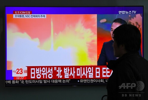 新型ICBMの発射実験に成功、米全土を射程に 北朝鮮