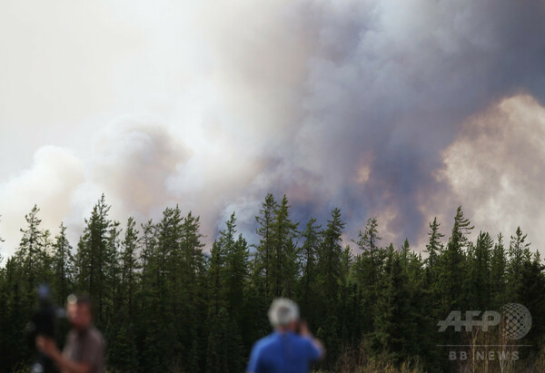 カナダの大規模な森林火災、延焼速度が大幅に低下