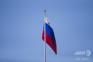 ロシア国営TVが報じた「最先端ロボット」、実は着ぐるみ ネットユーザーが特定 ロシア国営TVが報じた「最先端ロボット」、実は着ぐるみ ネットユーザーが特定