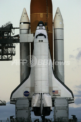 スペースシャトル「アトランティス」、1月の打ち上げ予定も再延期 スペースシャトル「アトランティス」、1月の打ち上げ予定も再延期