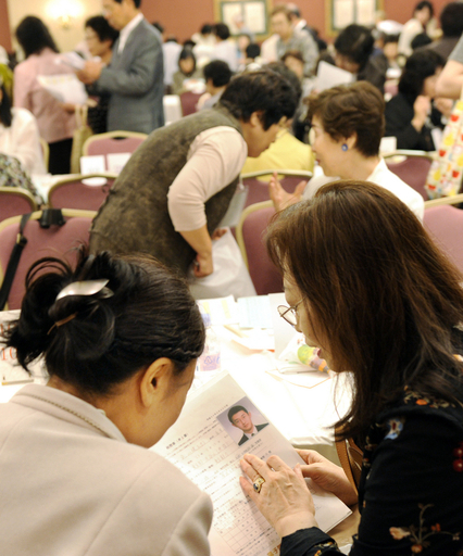 40代の子憂う親たちでにぎわう「お見合い」ビジネス