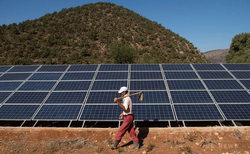 太陽光を水につなげる、モロッコ乾燥地帯の取り組み 太陽光を水につなげる、モロッコ乾燥地帯の取り組み