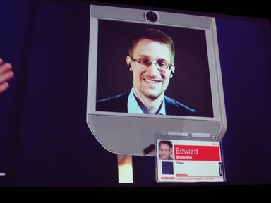 スノーデン容疑者、米通信傍受の新暴露を約束 TED会議