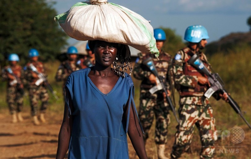 南スーダンPKOの軍事司令官を更迭、首都の戦闘で民間人守れず 南スーダンPKOの軍事司令官を更迭、首都の戦闘で民間人守れず