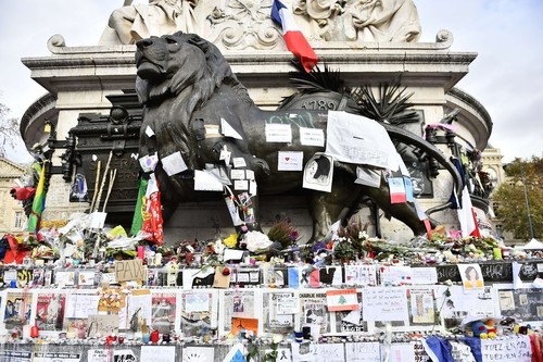 仏、1万人超が潜在的テロ容疑者リストに 仏、1万人超が潜在的テロ容疑者リストに