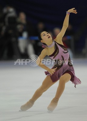 羽生が男子SP2位発進 村上は女子SP4位、中国杯 羽生が男子SP2位発進 村上は女子SP4位、中国杯