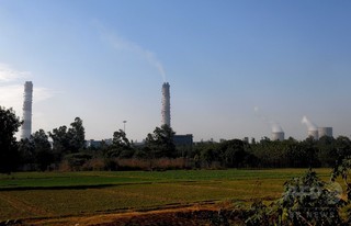 グローバリゼーション、生産拠点移転でCO2排出量増か 研究 グローバリゼーション、生産拠点移転でCO2排出量増か 研究