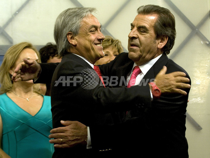 チリ大統領選、右派富豪のピニェラ氏が勝利 20年ぶりの政権交代へ