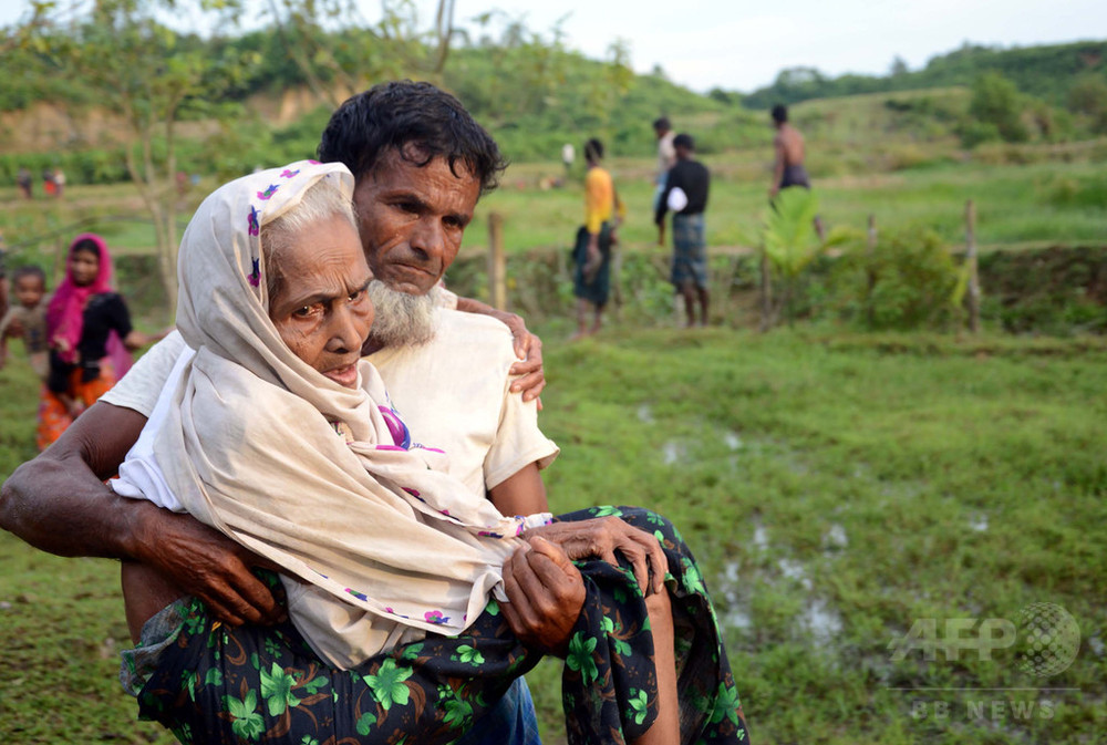 ミャンマー衝突、死者400人に ロヒンギャ3万8千人がバングラ流入 写真7枚 国際ニュース：afpbb News