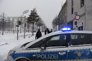 13歳少女、移民による「レイプ」被害は事実無根 独当局 13歳少女、移民による「レイプ」被害は事実無根 独当局