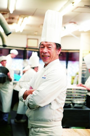 <senken h 131>スイーツとファッションをつなぐ名パティシエ、東京スイーツコレクションの仕掛け人/「ププリエ」大橋健二さん 写真3枚