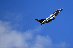 欧州の戦闘機ユーロファイターに欠陥、英独は年間飛行時間を半減