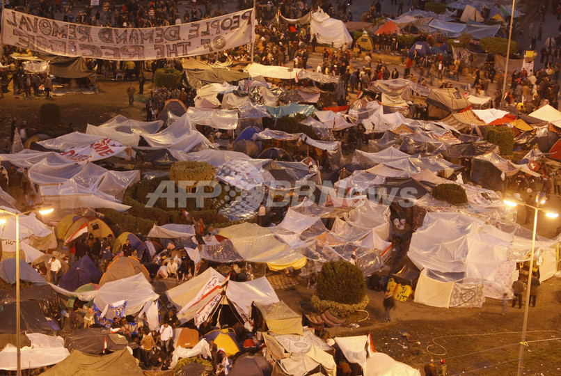 エジプト政府、公務員給与引き上げを決定