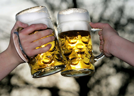「ビールの泡はなぜ消える」、解決に向け米研究者が方程式を考案 - フランス