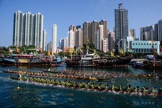 練習中のドラゴンボート2隻が転覆、17人死亡 中国 練習中のドラゴンボート2隻が転覆、17人死亡 中国