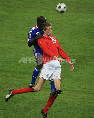 イングランド ベッカムの代表100試合目を勝利で飾れず イングランド ベッカムの代表100試合目を勝利で飾れず