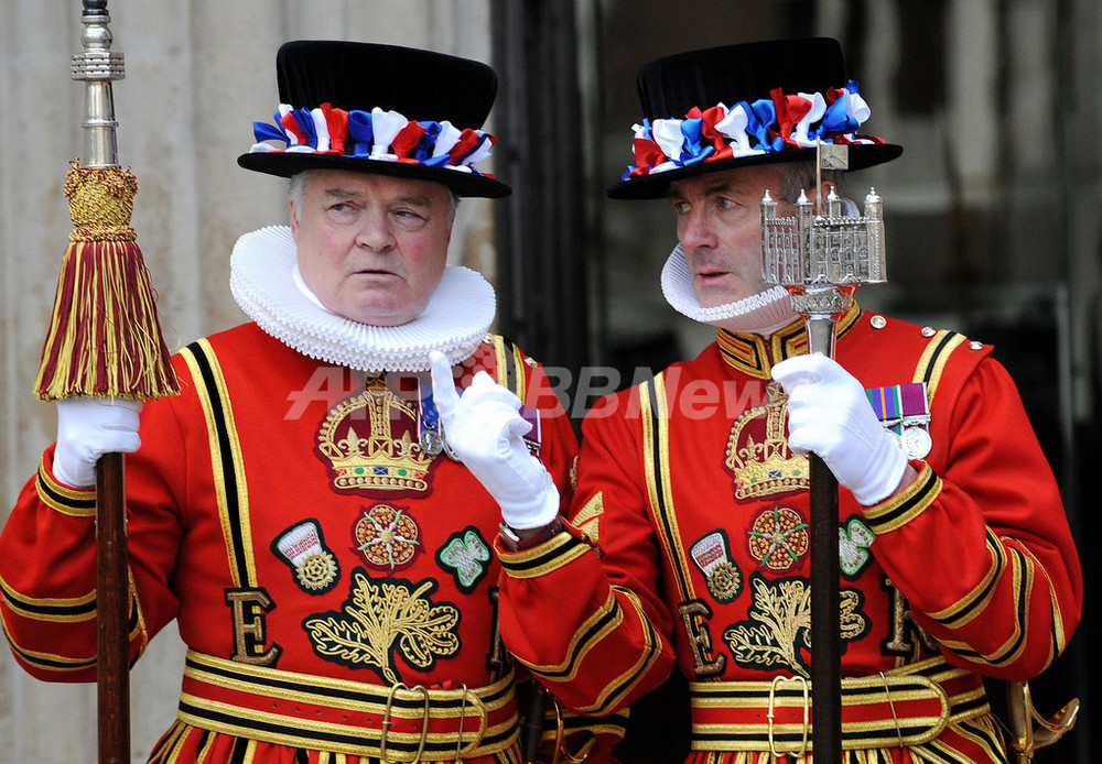 歴史は500年以上、赤い制服の英近衛兵ヨーマン・オブ・ザ・ガード 写真14枚 国際ニュース：AFPBB News