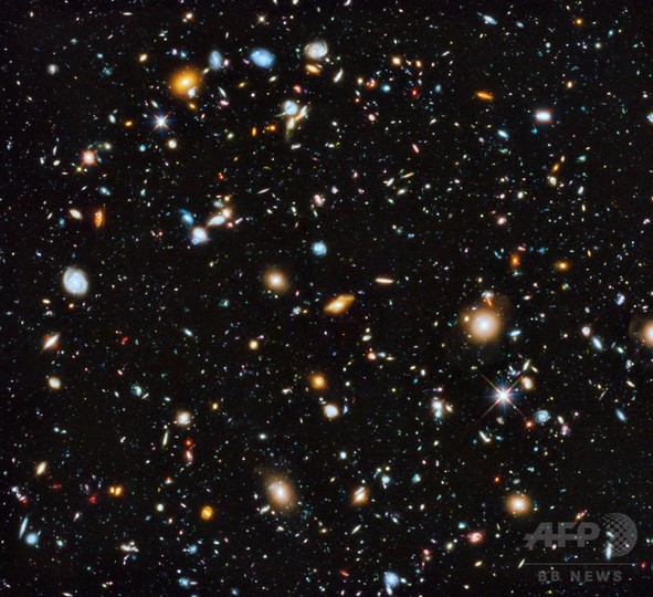 「観測可能な」宇宙にある銀河は2兆個か、従来説の20倍 「観測可能な」宇宙にある銀河は2兆個か、従来説の20倍