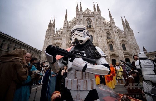 5月4日はスター・ウォーズの日、伊ミランにファン大集合 5月4日はスター・ウォーズの日、伊ミランにファン大集合