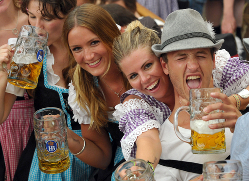 世界最大のビールの祭典「オクトーバーフェスト」開幕