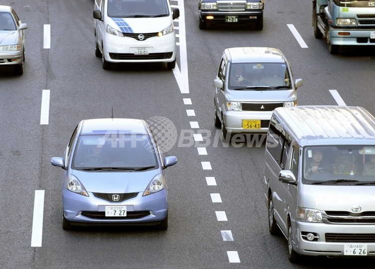 4月の新車販売台数、51%減 過去最大の落ち込み 4月の新車販売台数、51%減 過去最大の落ち込み