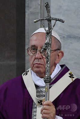 ローマ法王、必要に応じて悪魔払い師を頼れ 司祭らに助言 ローマ法王、必要に応じて悪魔払い師を頼れ 司祭らに助言