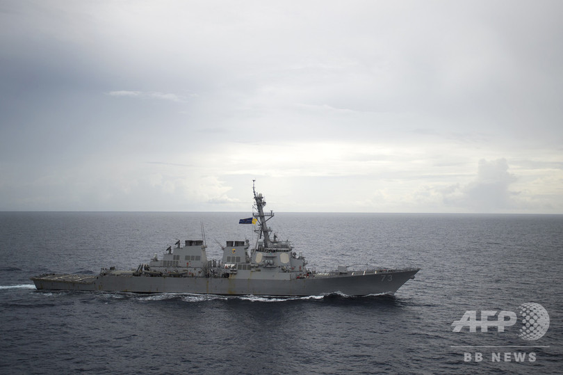 中国駆逐艦、「航行の自由」作戦の米艦に異常接近 南シナ海 中国駆逐艦、「航行の自由」作戦の米艦に異常接近 南シナ海