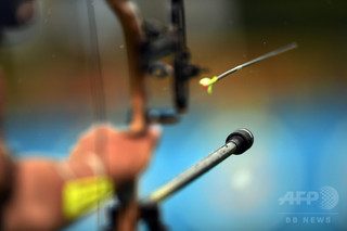 強盗の尻に家主の弓矢命中、そのまま逃走 豪州 強盗の尻に家主の弓矢命中、そのまま逃走 豪州