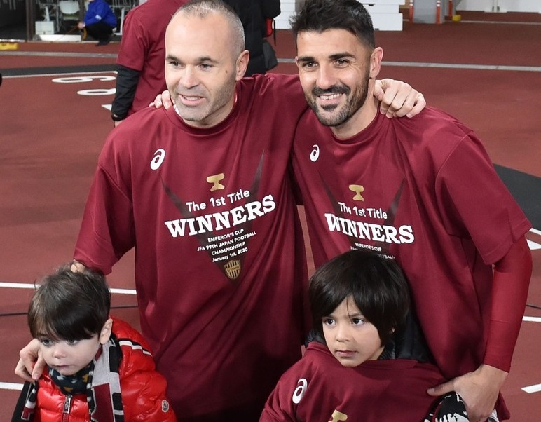 【写真特集】サッカー選手が子どもに見せる「パパ」の顔