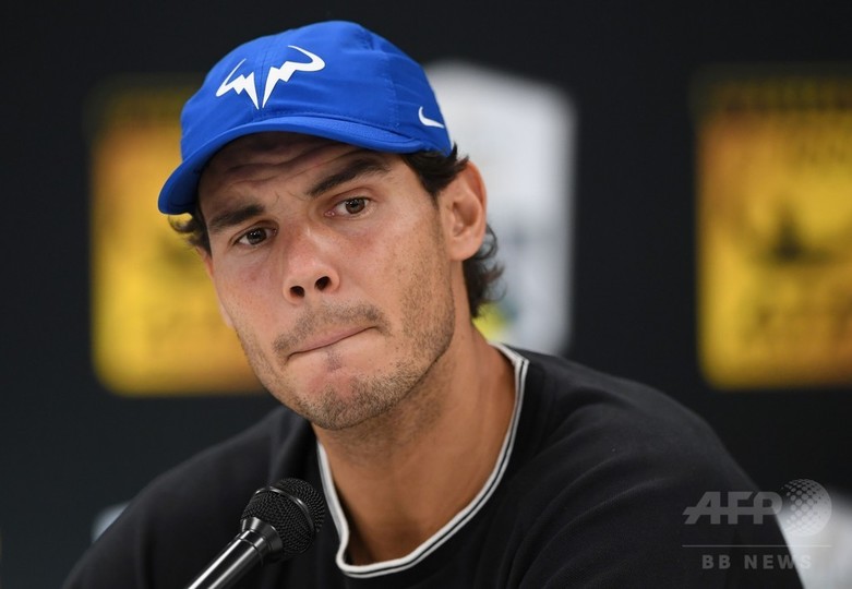ナダルがパリ・マスターズ準々決勝を棄権、ATPファイナル出場に暗雲か ナダルがパリ・マスターズ準々決勝を棄権、ATPファイナル出場に暗雲か