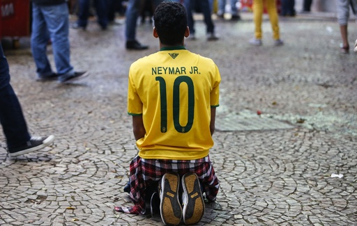 【写真】大敗に落胆するブラジル代表サポーター