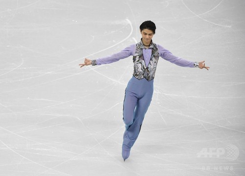 羽生が男子SPで3位発進、宇野は100点超えで2位に 四大陸選手権 羽生が男子SPで3位発進、宇野は100点超えで2位に 四大陸選手権