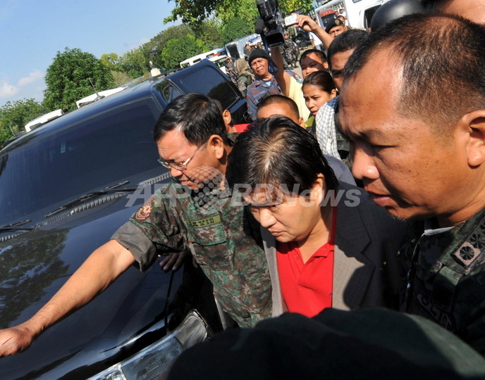 知事選めぐる大量殺人の州に戒厳令、知事の身柄拘束 フィリピン 知事選めぐる大量殺人の州に戒厳令、知事の身柄拘束 フィリピン
