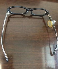 まばたきで電子機器を操作するセンサー 中国科学者が開発 まばたきで電子機器を操作するセンサー 中国科学者が開発
