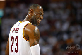 レブロンが通算11回目のオールNBA1stチーム入り、ハーデンは満場一致で選出 レブロンが通算11回目のオールNBA1stチーム入り、ハーデンは満場一致で選出