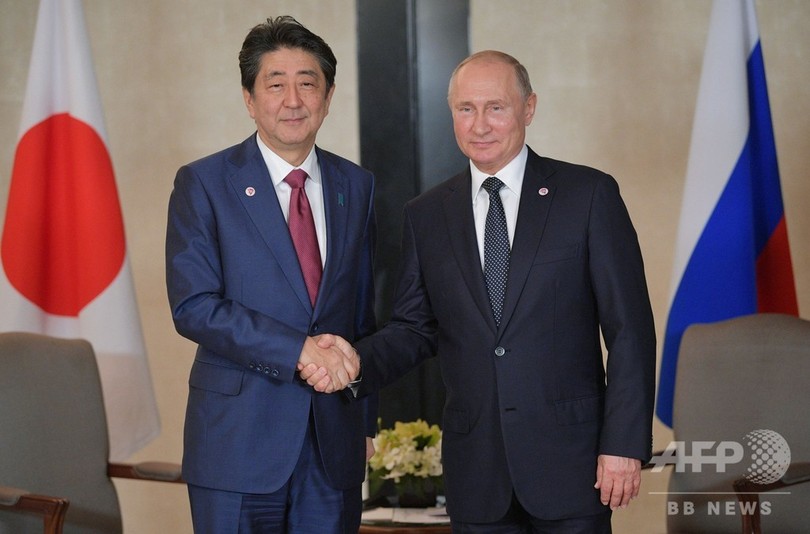 安倍首相、プーチン大統領と会談 平和条約交渉の加速で合意