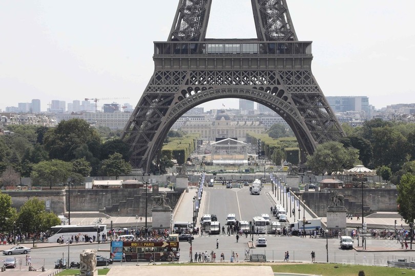 サッカーW杯決勝控えエッフェル塔閉鎖、安全上の理由で