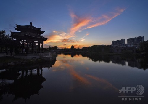 「水天一色」絵巻のような夕暮れ 「水天一色」絵巻のような夕暮れ
