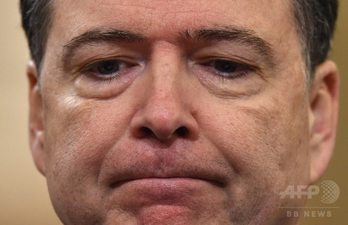 FBI長官の秘密のツイッターアカウントか? 4時間でばれる FBI長官の秘密のツイッターアカウントか? 4時間でばれる