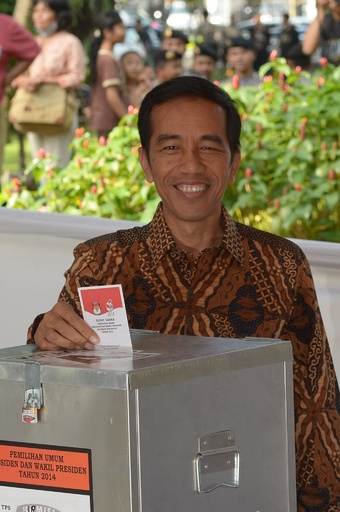 インドネシア大統領選、両陣営が勝利宣言