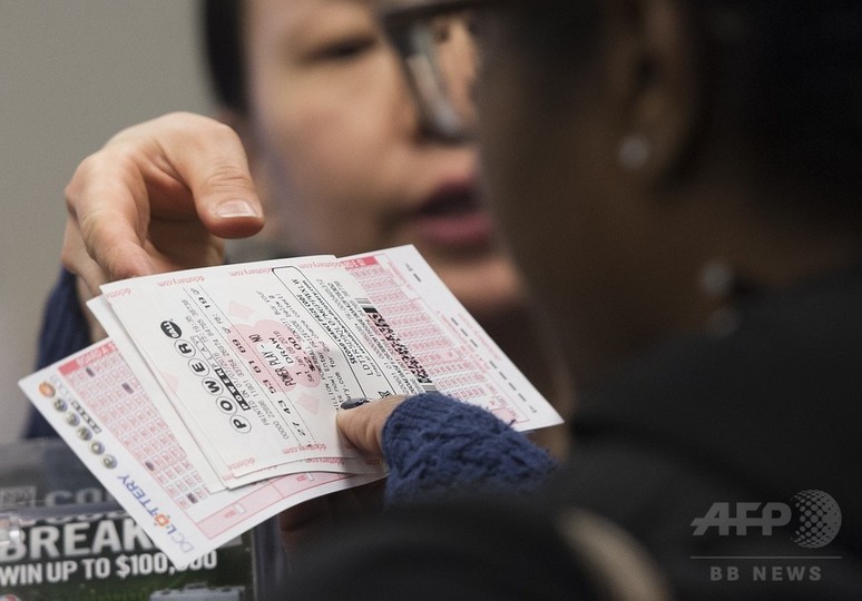 米宝くじ賞金額、史上最高940億円に 米宝くじ賞金額、史上最高940億円に